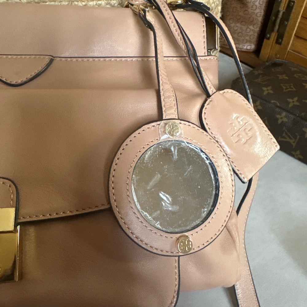 Tory burch bag - Picture 2 of 2